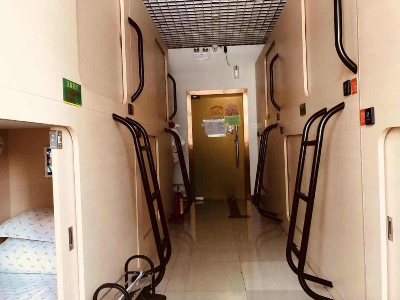 The Olive Tree Capsule Hostel Shénzhen Exterior foto